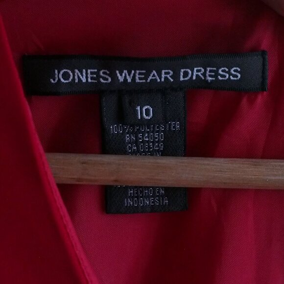Jones Wear  - Jones New York | Like NEW, Vintage, Red Festive, Cap Sleeve Dress - Picture 2 of 6